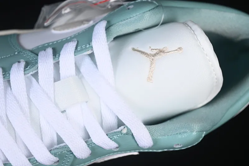 All categories Air Jordan Jordan series basketball shoes Air Jordan 1 Low Air Jordan 1 Low AJ1 Joe 1 fresh mint green low-top cultural casual sneakers DC0774-138